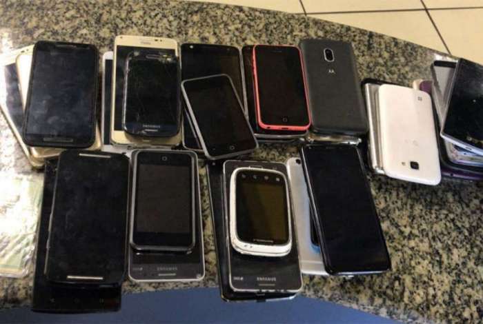 Celulares foram apreendidos com suspeitos na Uruguaiana