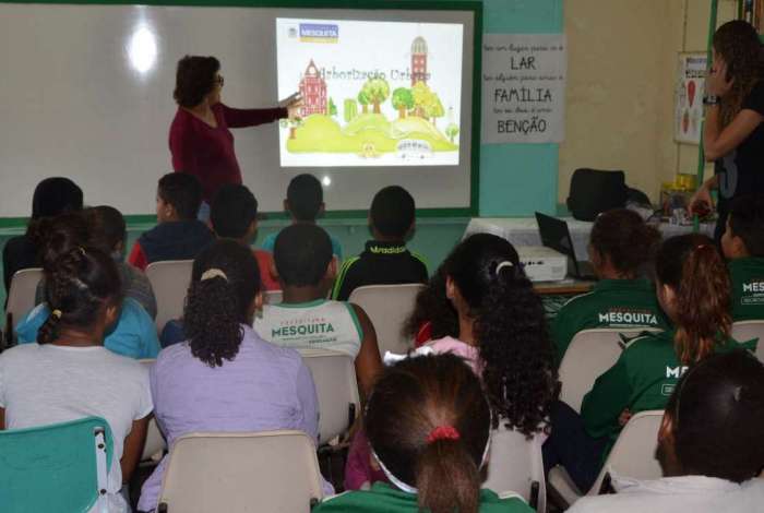 Da alfabetiza��o ao 9� ano do Ensino Fundamental, cursos s�o nas modalidades presencial e semipresencial