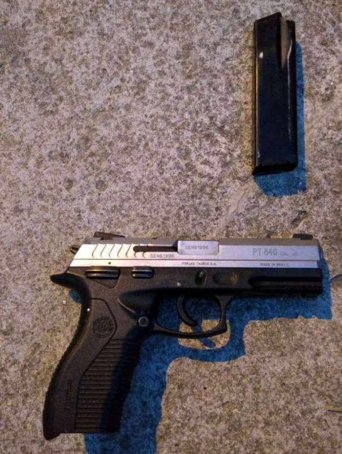 Pistola encontrada com Dentinho