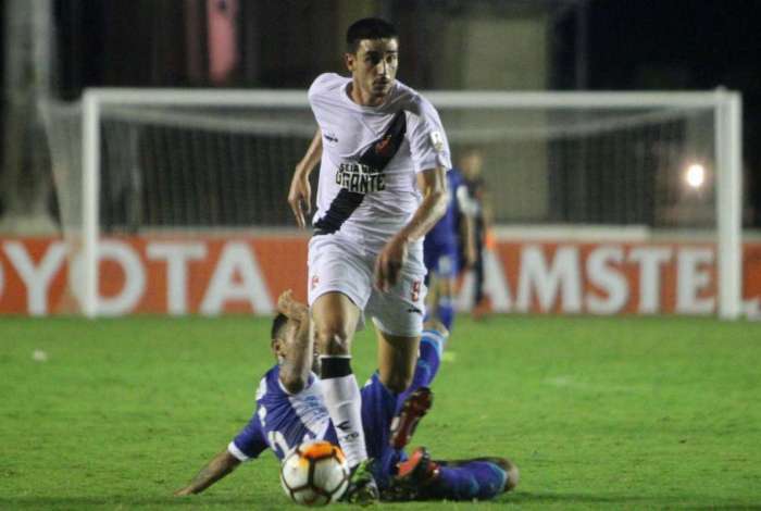 Thiago Galhardo n�o poupou cr�ticas para a torcida argentina