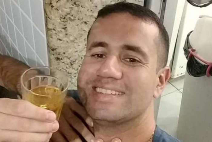 Cabo Moura foi assassinado a tiros