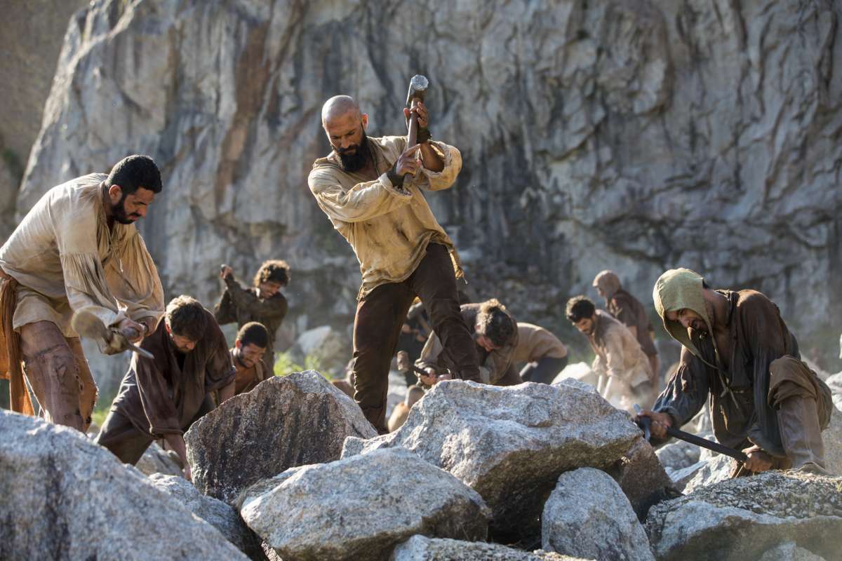 Afonso poupará a vida de Constantino - Divulgação / TV Globo