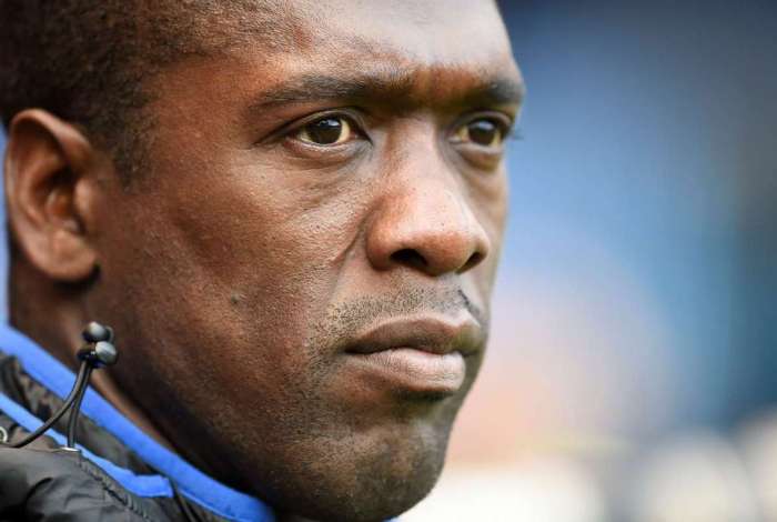 Técnico Seedorf deixa o rebaixado Deportivo La Coruna