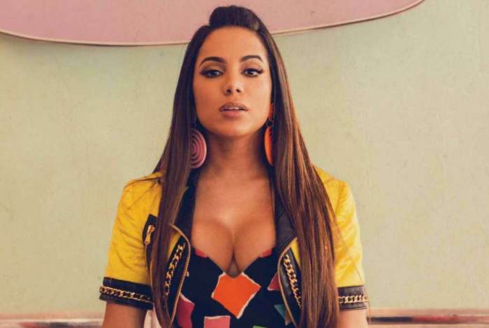 Anitta rompeu contrato com sua ex-empresÃ¡ria, acusando-a de desviar R$ 2,5 milhÃµes de seu patrimÃ´nio