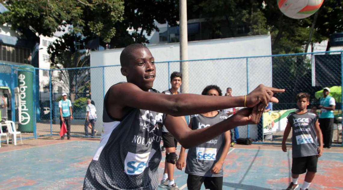 28/04/2018 - Caderno Baixada. Jogos da Baixada. Volei Masculino sub 14.Foto: Fernanda Dias / Ag�ncia O Dia.