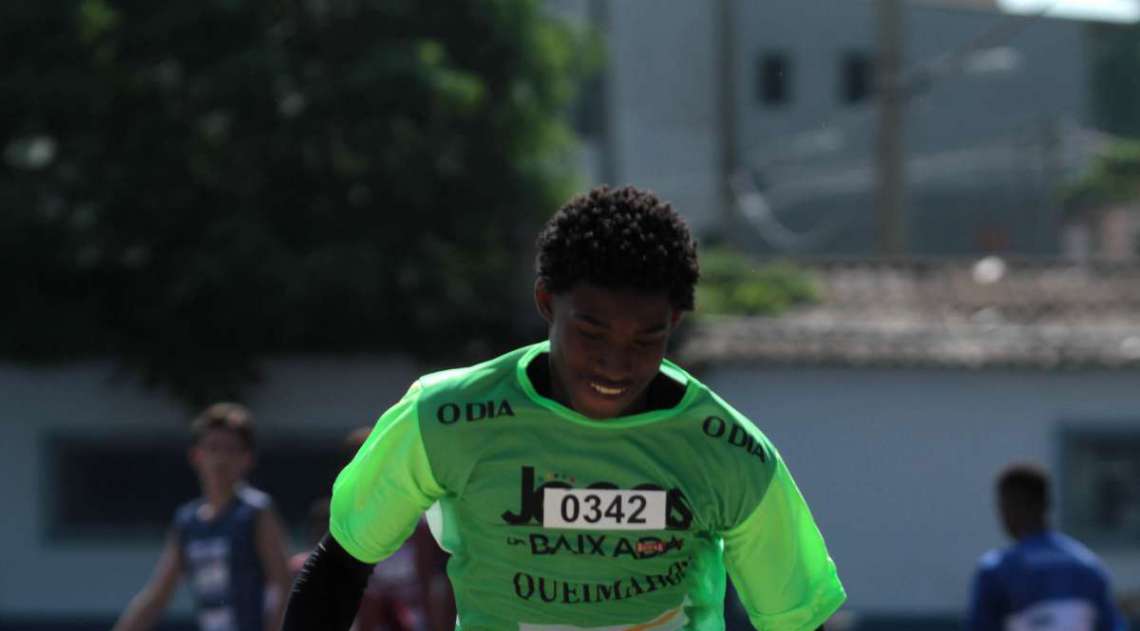 28/04/2018 - Caderno Baixada. Jogos da Baixada. Atletismo.Foto: Fernanda Dias / Ag�ncia O Dia.