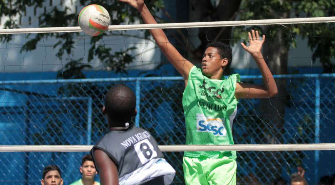 28/04/2018 - Caderno Baixada. Jogos da Baixada. Volei Masculino sub 14.Foto: Fernanda Dias / Ag�ncia O Dia.