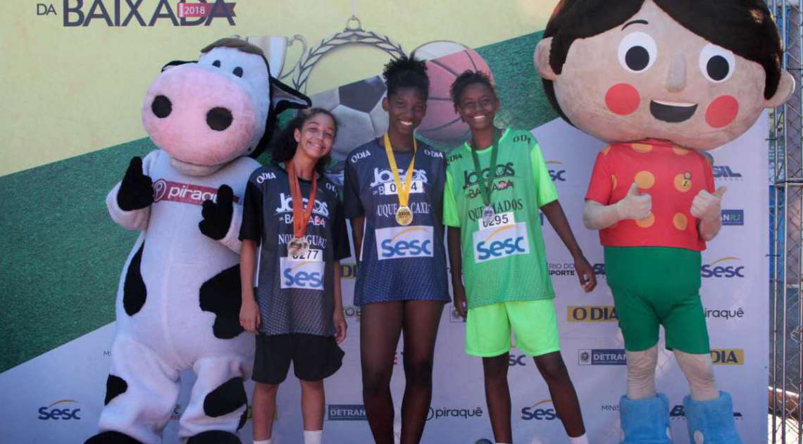 28/04/2018 - Caderno Baixada. Jogos da Baixada. Premia��o Atletismo.Foto: Fernanda Dias / Ag�ncia O Dia.