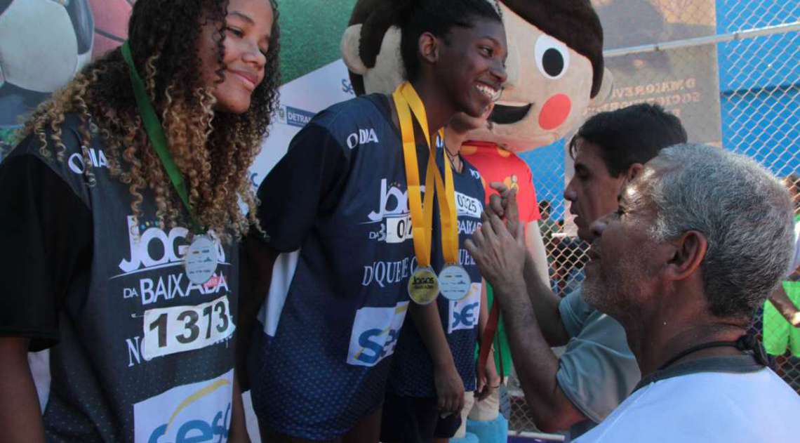 28/04/2018 - Caderno Baixada. Jogos da Baixada. Premia��o Atletismo.Foto: Fernanda Dias / Ag�ncia O Dia.