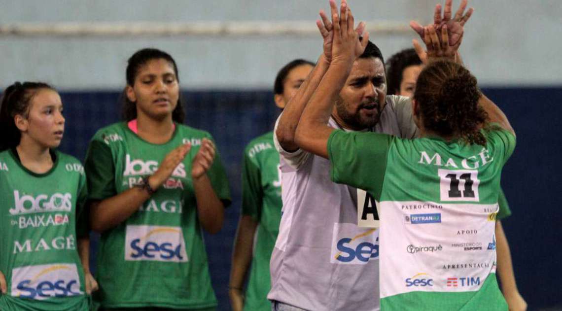 28/04/2018 - Caderno Baixada. Jogos da Baixada. Final Handbol feminino Duque de Caxias e Mag�. Equipe de Mag� foi a vencedora.Foto: Fernanda Dias / Ag�ncia O Dia.