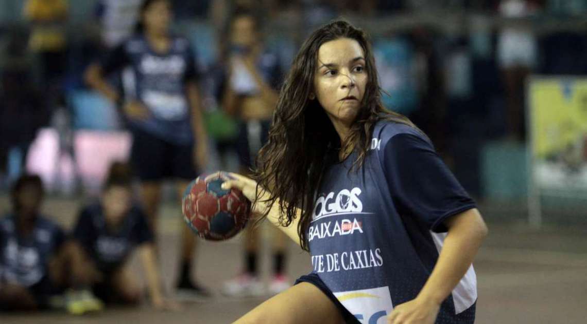 28/04/2018 - Caderno Baixada. Jogos da Baixada. Final Handbol feminino Duque de Caxias e Mag�. Equipe de Mag� foi a vencedora.Foto: Fernanda Dias / Ag�ncia O Dia.