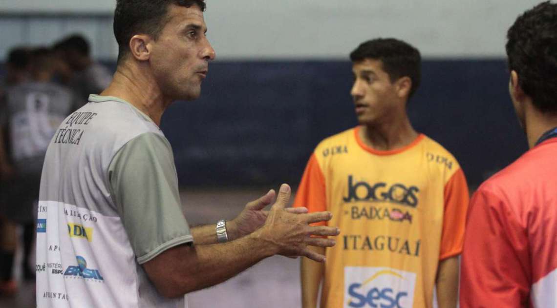 29/04/2018 - Caderno Baixada. Jogos da Baixada. Final Fustal Masculino. Paracambi e Itagua�. Equipe vencedora Itagua�. Foto: Fernanda Dias / Ag�ncia O Dia.