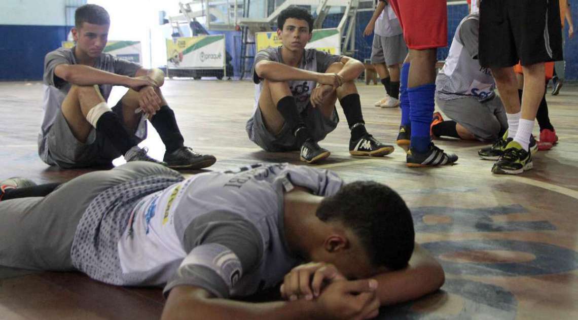 29/04/2018 - Caderno Baixada. Jogos da Baixada. Final Fustal Masculino. Paracambi e Itagua�. Equipe vencedora Itagua�. Foto: Fernanda Dias / Ag�ncia O Dia.