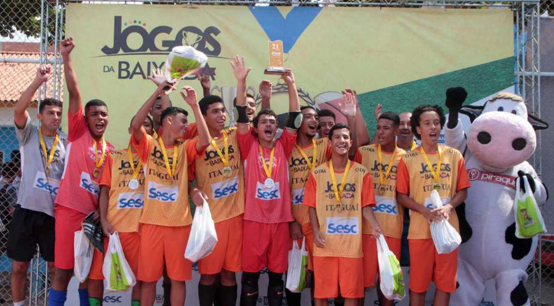 29/04/2018 - Caderno Baixada. Jogos da Baixada. Final Fustal Masculino. Paracambi e Itagua�. Equipe vencedora Itagua�. Foto: Fernanda Dias / Ag�ncia O Dia.