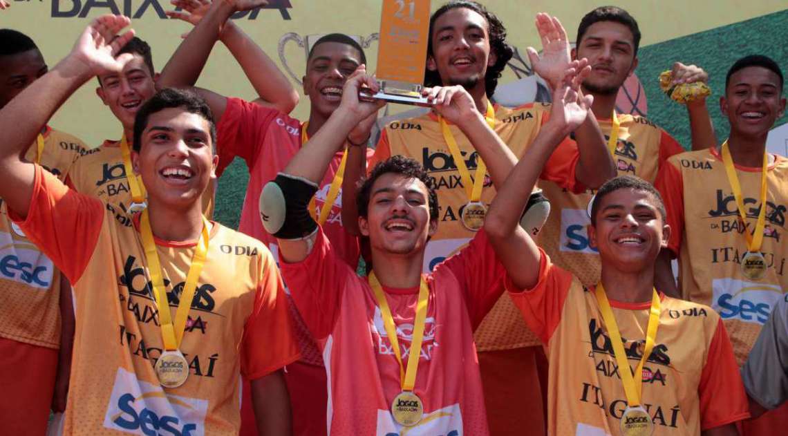 29/04/2018 - Caderno Baixada. Jogos da Baixada. Final Fustal Masculino. Paracambi e Itagua�. Equipe vencedora Itagua�. Foto: Fernanda Dias / Ag�ncia O Dia.