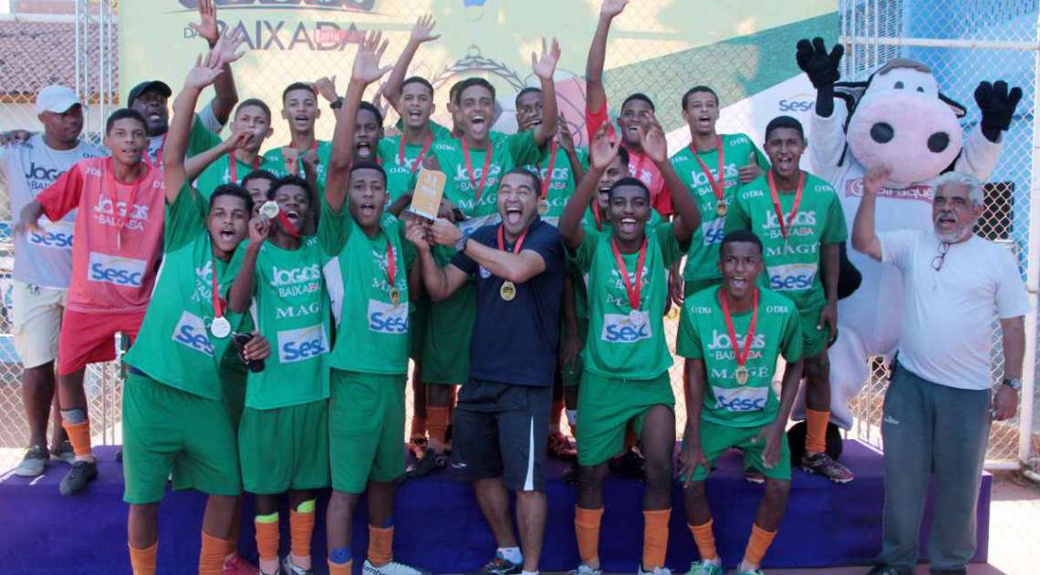 29/04/2018 - Caderno Baixada. Jogos da Baixada. Final Futebol de campo masculino. Mag� e Guapimirim. Mag� foi a equipe vencedora.Foto: Fernanda Dias / Ag�ncia O Dia.