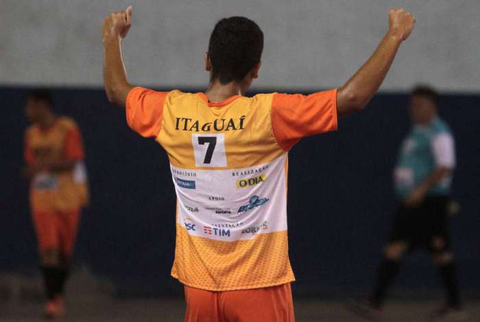 29/04/2018 - Caderno Baixada. Jogos da Baixada. Final Fustal Masculino. Paracambi e Itagua�. Equipe vencedora Itagua�. Foto: Fernanda Dias / Ag�ncia O Dia.