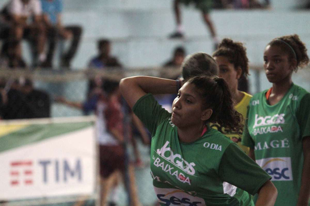 28/04/2018 - Caderno Baixada. Jogos da Baixada. Handbol feminino sub 17. Foto: Fernanda Dias / Agência O Dia.