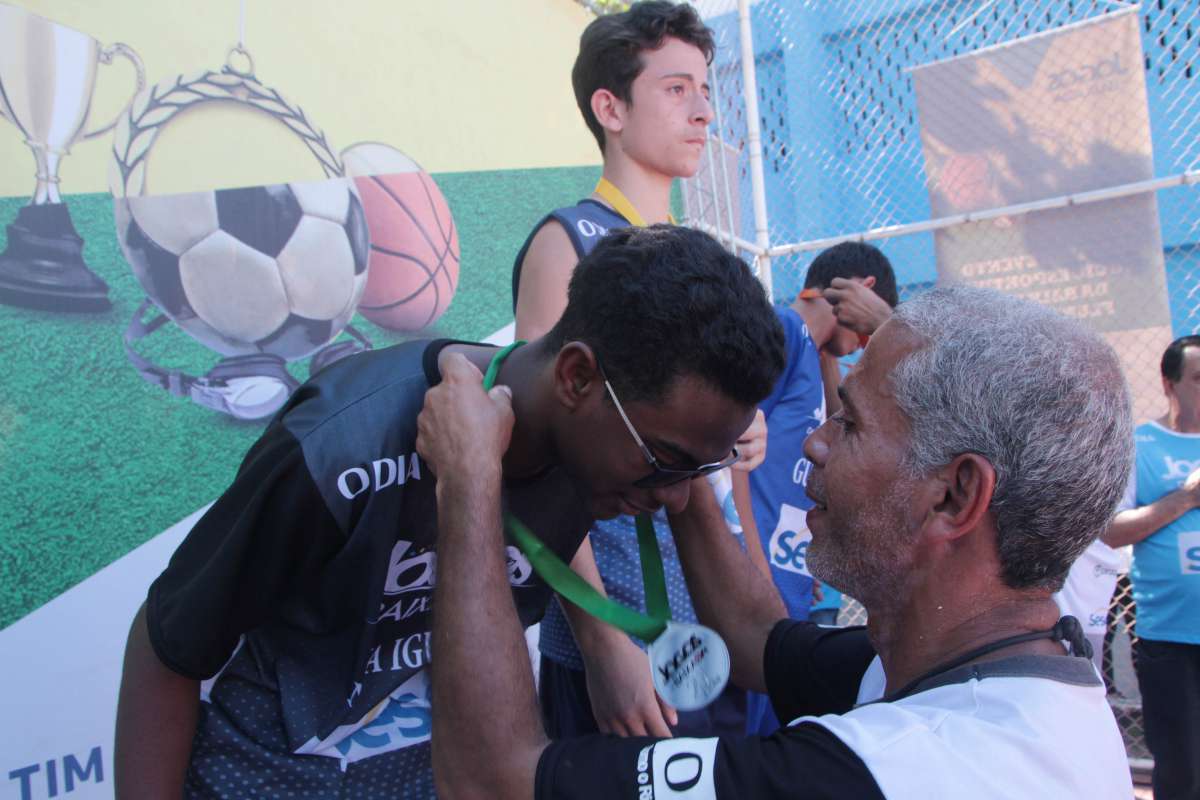 28/04/2018 - Caderno Baixada. Jogos da Baixada. Premiação Atletismo. Foto: Fernanda Dias / Agência O Dia.