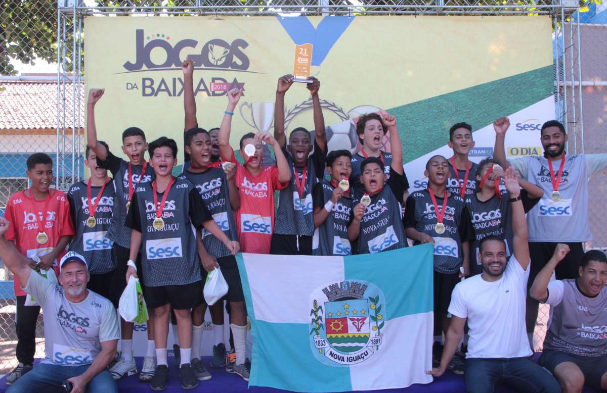 29/04/2018 - Caderno Baixada. Jogos da Baixada.Handbol Masculino equipe vencedora Nova Iguaçu.. Foto: Fernanda Dias / Agência O Dia.