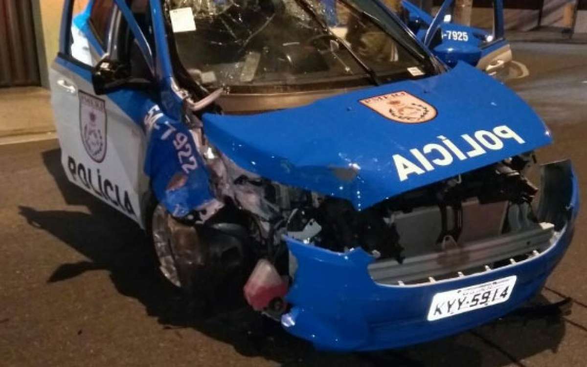 PMs bateram com viatura durante perseguição na Zona Norte - WhatsApp O DIA (98762-8248)