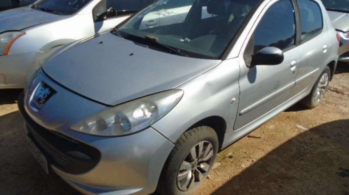 Mais de 240 veículos apreendidos em fiscalizações serão leiloados - Divulgação