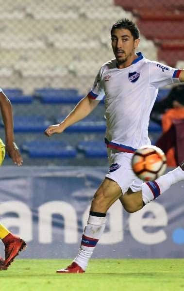 Jorge Fucile admite ter tirado intencionalmente atacante Rodrygo - AFP