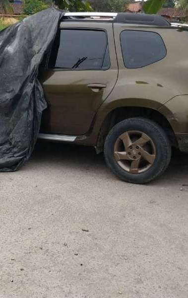 O veículo do policial estava parado na Rua do Canal, no Jardim Catarina, quando os assassinos chegaram - WhatsApp O DIA (98762-8248)