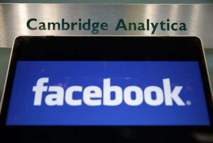 'O ass�dio feito pela cobertura midi�tica afastou quase todos os clientes e provedores da Cambridge Analytica', lamentou a empresa