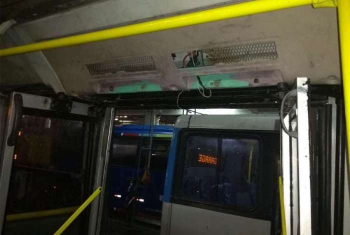 BRT foi vandalizado em Inhoa�ba