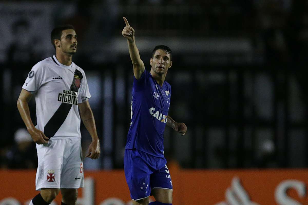 Contraste entre os 'Thiagos': o Galhardo triste e o Neves feliz - Daniel Castelo Branco