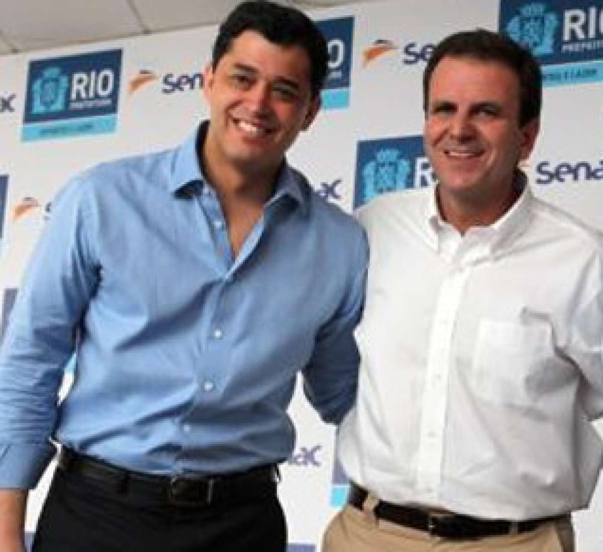 Indio da Costa e Eduardo Paes anunciam equipamentos esportivos para Vilas Olímpicas e cursos de capacitação profissional, em 2013, na gestão do ex-prefeito - Divulgação