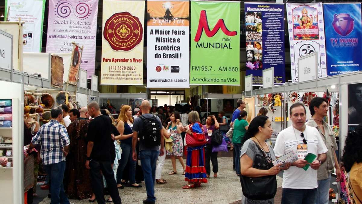 O que é o MERCADO MÍSTICO? Uma feira mística multicultural, com palest