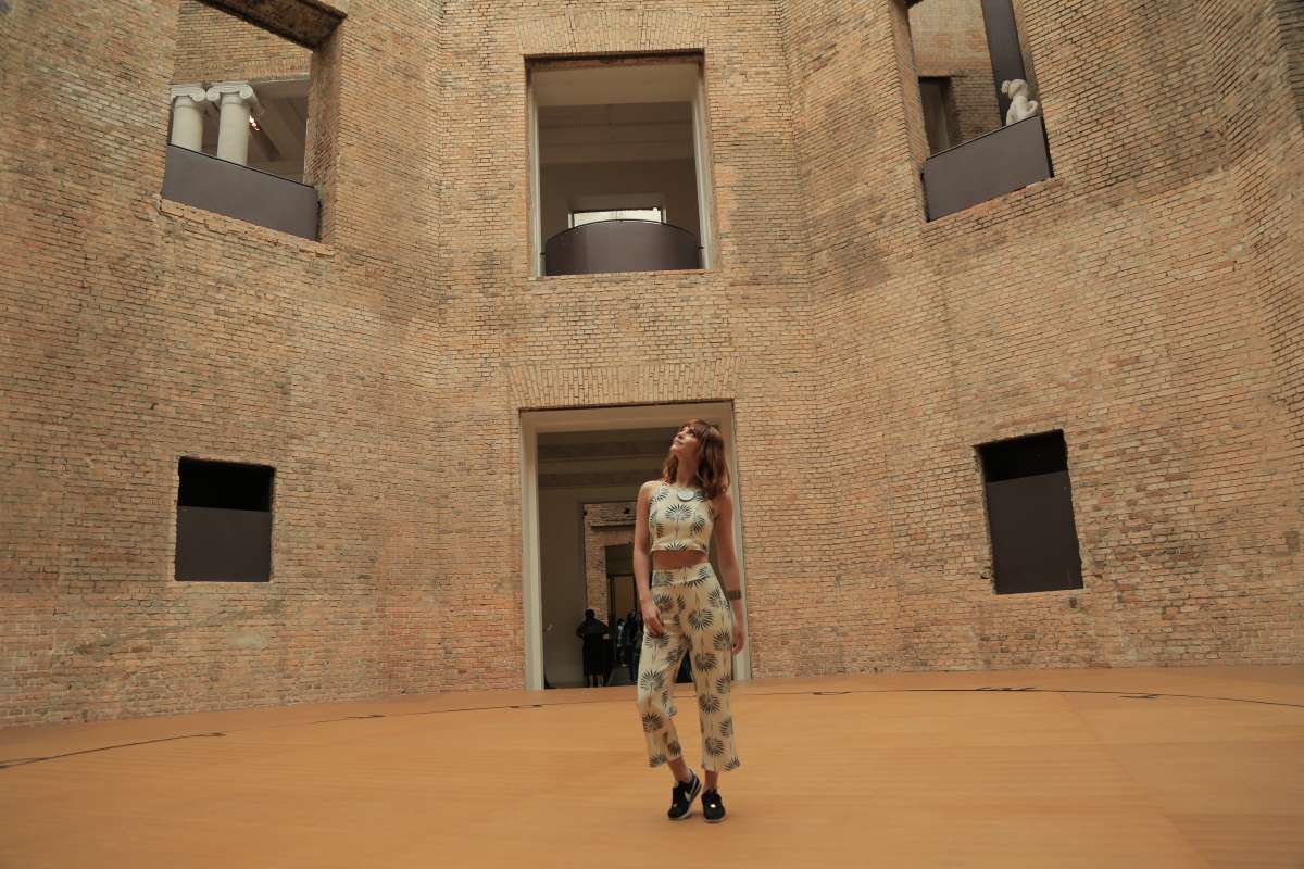 Titi Müller na Pinacoteca, em São Paulo, para a nova temporada do 'Anota Aí - Os 10 Mais' - Divulgação/Multishow