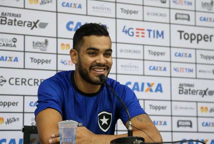 Brenner � o goleador do Botafogo na temporada