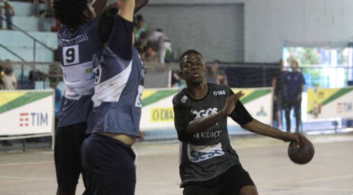 Nova Igua�u conquista ouro no handebol masculino sub-17 nos Jogos da Baixada