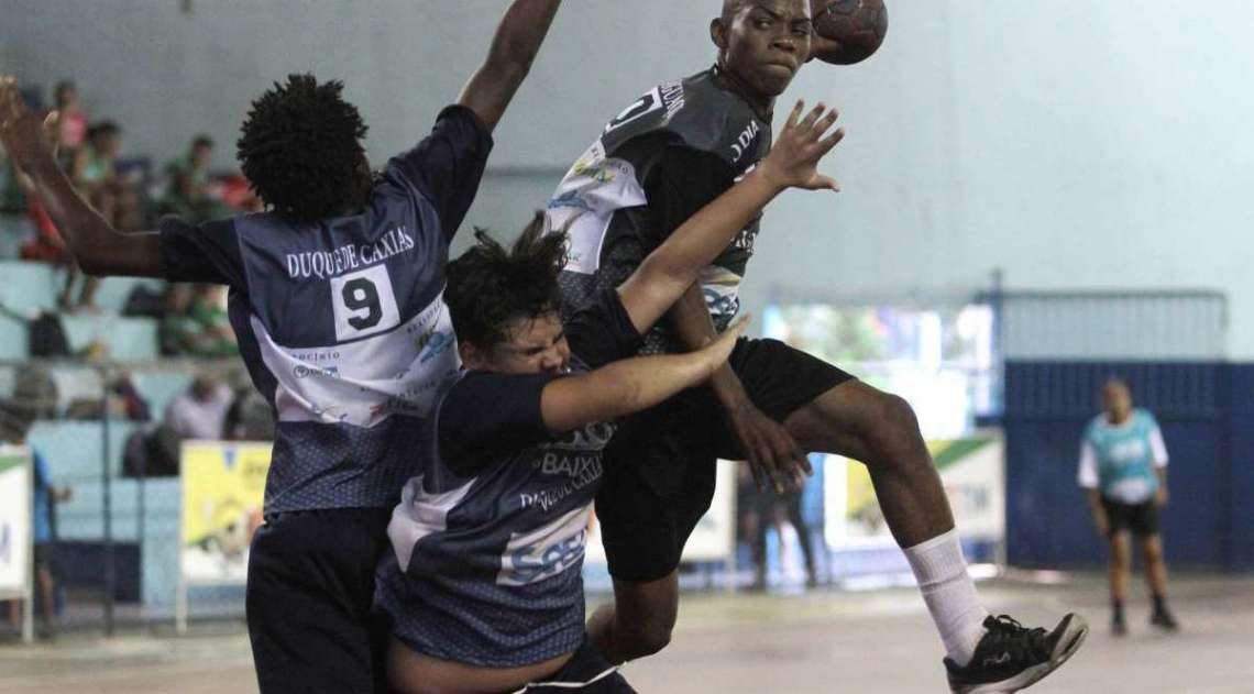 Nova Igua�u conquista ouro no handebol masculino sub-17 nos Jogos da Baixada