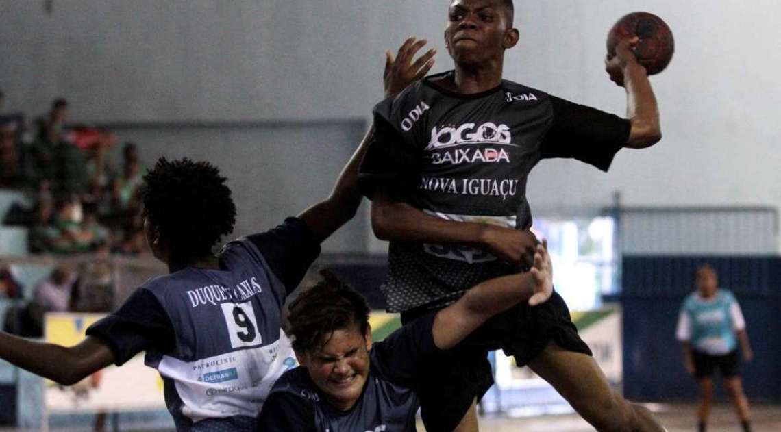 Nova Igua�u conquista ouro no handebol masculino sub-17 nos Jogos da Baixada