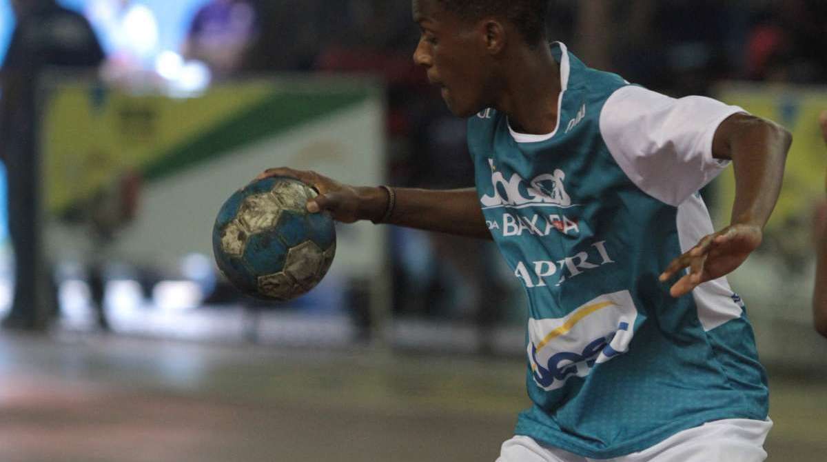 Nova Iguaçu conquista ouro no handebol masculino sub-17 nos Jogos da Baixada