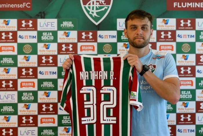 Nathan Ribeiro foi apresentado pelo Fluminense