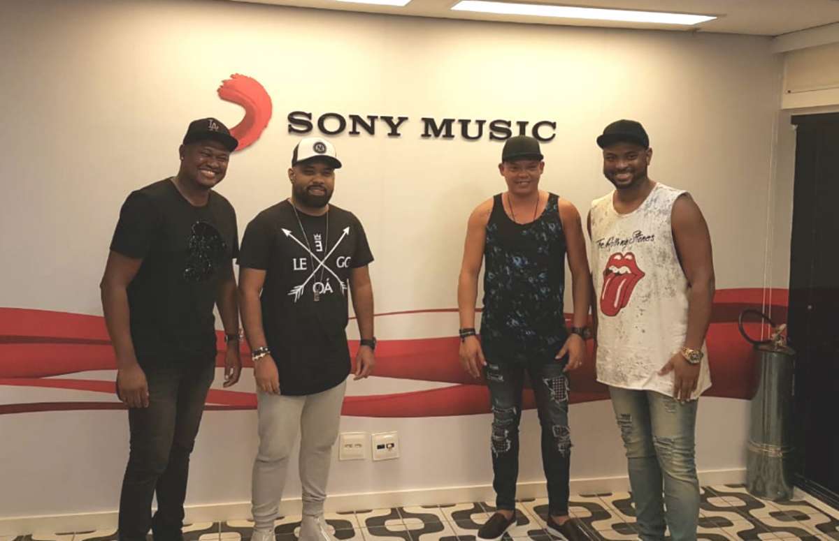 O grupo Vou pro Sereno assina com a Sony - VPS Produção/Divulgação