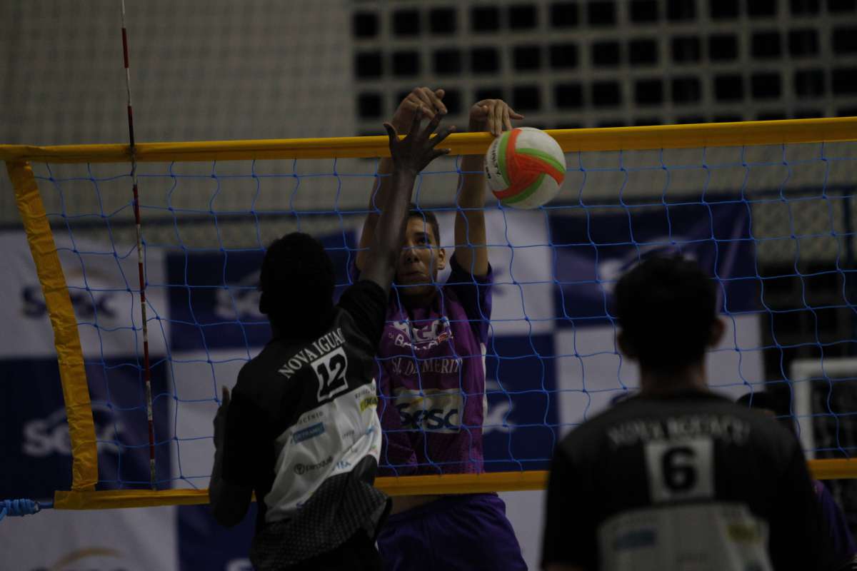 A soberania de Nova Iguaçu no vôlei foi fundamental para a conquista do título. Foram três ouros de quatro possíveis: feminino sub-14, feminino sub-17 e masculino sub-17. O trabalho do técnico Marcos Vinicio Marciano foi fundamental nas vitórias