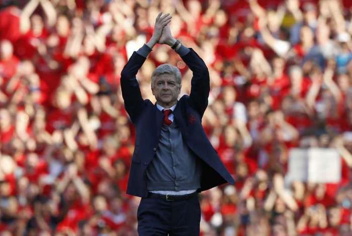 Wenger fez sua despedida do Emirates Stadium no comando do Arsenal neste domingo