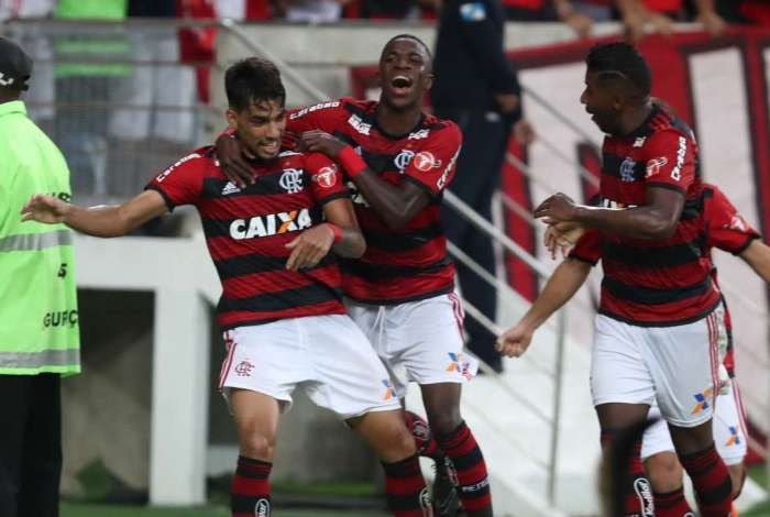 Flamengo venceu o Inter-RS por 2 a 0 no MaracanÃ£