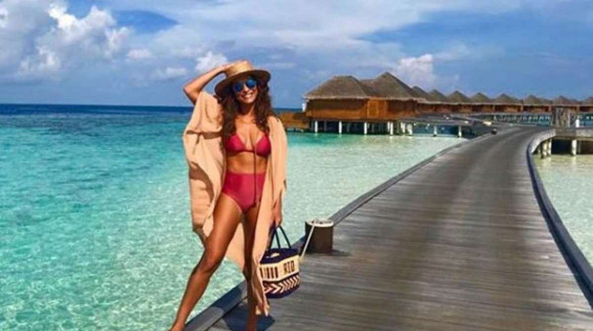 Juliana Paes e o marido, Carlos Eduardo Baptista, curtem férias nas Ilhas Maldivas