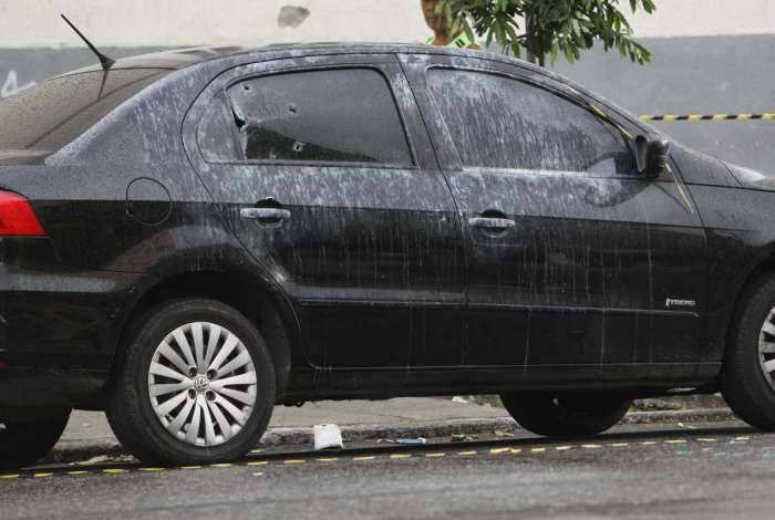 Fabio Vinicius Sales Moura, 40 anos, estava em um carro quando ocupante de outro veículo passou atirando