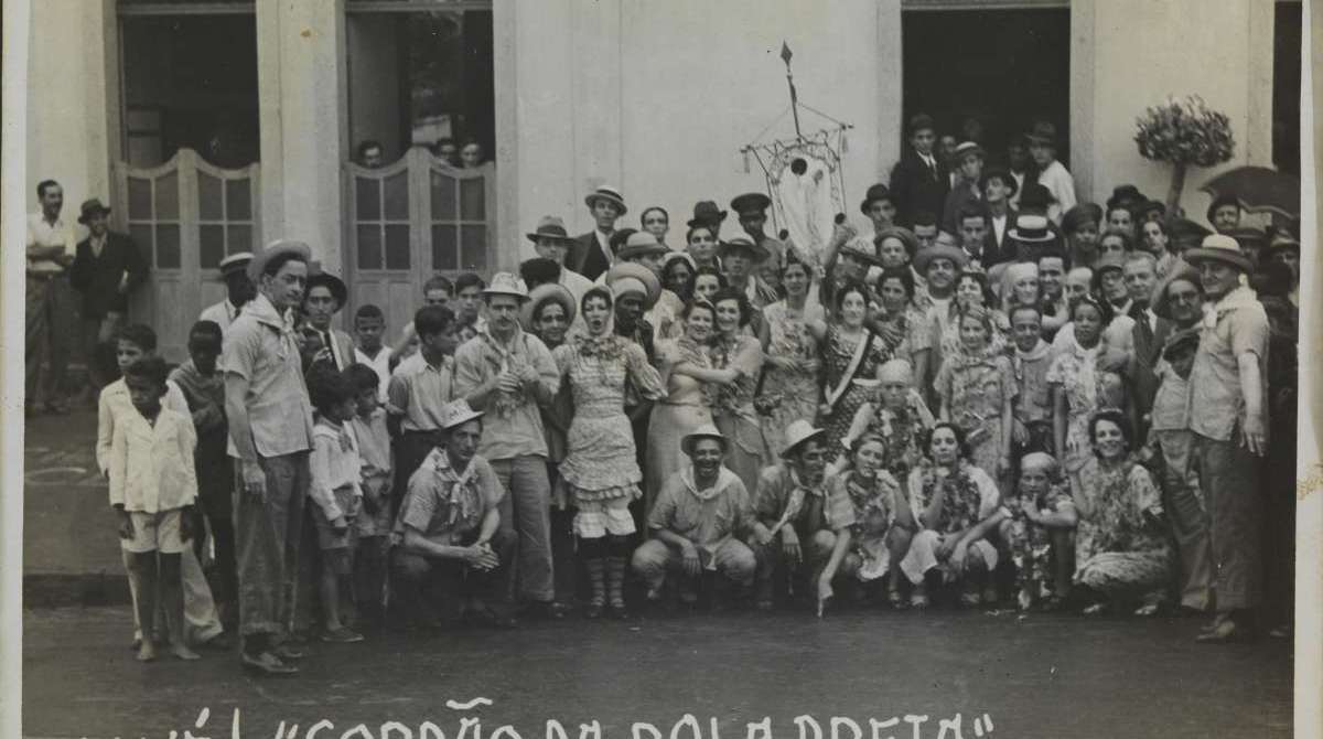 Exposição 'O Rio do Samba' - Desconhecido. Salve! Cordão da Bola Preta Penha 1936, 1936.