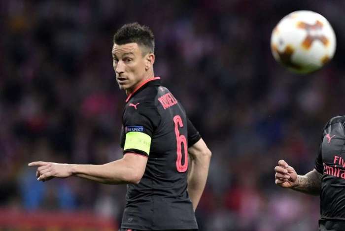 Laurent Koscielny se lesionou e est� fora da Copa do Mundo