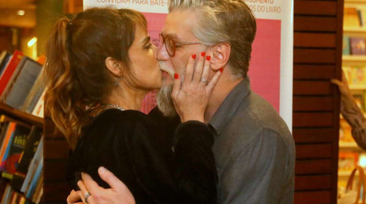 Maria Ribeiro e Fábio Assunção em lançamento de livro no Leblon, na Zona Sul do Rio, na noite desta terça-feira