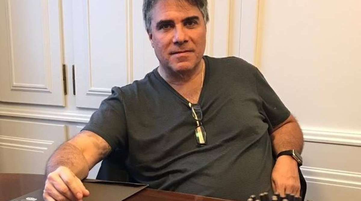 Michael Simoni falou sobre a situação de Daniel Alves